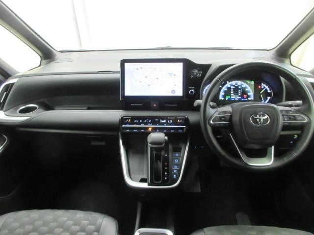 ヴォクシー ハイブリッドS-Z フルセグ メモリーナビ DVD再生 バックカメラ 衝突被害軽減システム ETC 両側電動スライド LEDヘッドランプ 乗車定員7人 3列シート フルエアロ(6枚目)