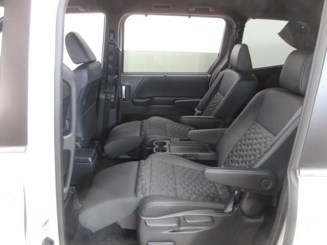 ヴォクシー ハイブリッドS-Z フルセグ メモリーナビ DVD再生 バックカメラ 衝突被害軽減システム ETC 両側電動スライド LEDヘッドランプ 乗車定員7人 3列シート フルエアロ(14枚目)