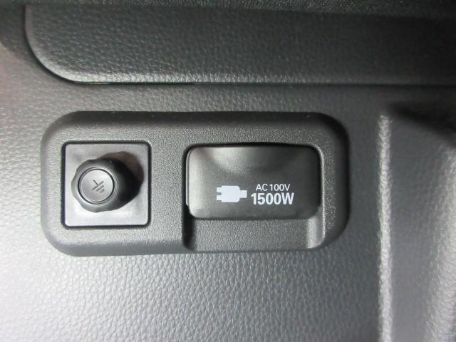 ヴォクシー ハイブリッドS-Z フルセグ メモリーナビ DVD再生 バックカメラ 衝突被害軽減システム ETC 両側電動スライド LEDヘッドランプ 乗車定員7人 3列シート フルエアロ(23枚目)