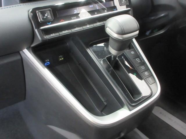 ヴォクシー ハイブリッドS-Z フルセグ メモリーナビ DVD再生 バックカメラ 衝突被害軽減システム ETC 両側電動スライド LEDヘッドランプ 乗車定員7人 3列シート フルエアロ(26枚目)