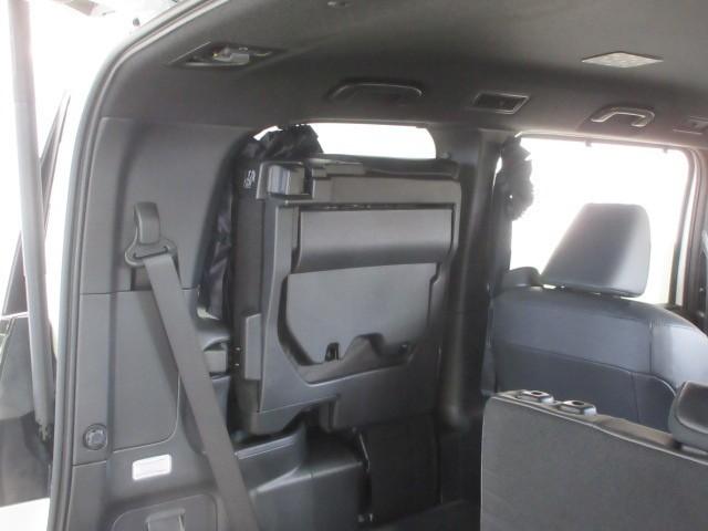 ヴォクシー ハイブリッドS-Z フルセグ メモリーナビ DVD再生 バックカメラ 衝突被害軽減システム ETC 両側電動スライド LEDヘッドランプ 乗車定員7人 3列シート フルエアロ(34枚目)