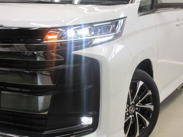 ノア ハイブリッドＳ－Ｚ　フルセグ　メモリーナビ　ＤＶＤ再生　後席モニター　バックカメラ　衝突被害軽減システム　ＥＴＣ　両側電動スライド　ＬＥＤヘッドランプ　乗車定員７人　３列シート（7枚目）