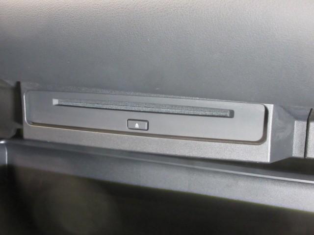 ノア ハイブリッドＳ－Ｚ　フルセグ　メモリーナビ　ＤＶＤ再生　後席モニター　バックカメラ　衝突被害軽減システム　ＥＴＣ　両側電動スライド　ＬＥＤヘッドランプ　乗車定員７人　３列シート（16枚目）