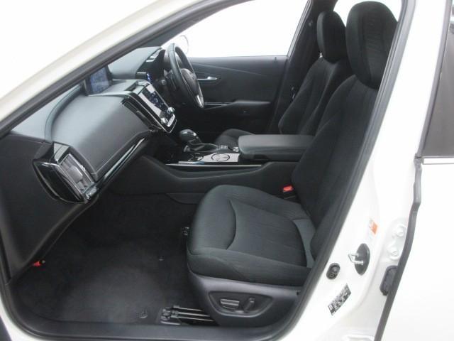 クラウンハイブリッド Ｇ　フルセグ　メモリーナビ　ＤＶＤ再生　バックカメラ　衝突被害軽減システム　ＥＴＣ　ＬＥＤヘッドランプ（33枚目）