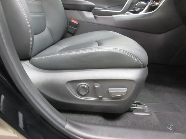 RAV4 G Zパッケージ 4WD フルセグ メモリーナビ DVD再生 バックカメラ 衝突被害軽減システム ETC LEDヘッドランプ(19枚目)