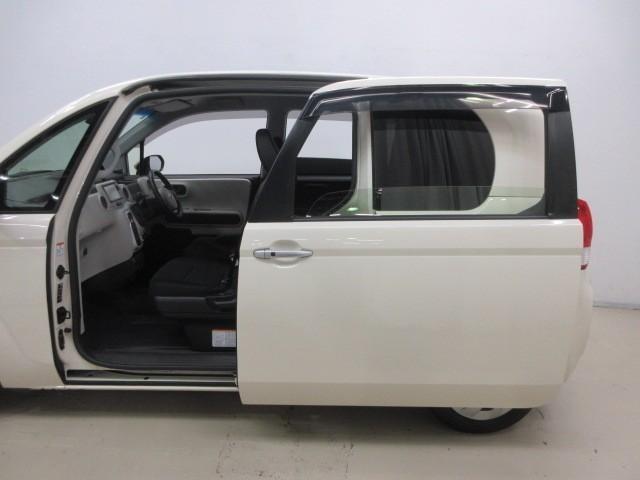 ポルテ Ｇ　フルセグ　メモリーナビ　ＤＶＤ再生　バックカメラ　衝突被害軽減システム　ＥＴＣ　電動スライドドア　ＨＩＤヘッドライト　アイドリングストップ（8枚目）