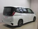 ノア ハイブリッドＳ－Ｚ　フルセグ　メモリーナビ　ＤＶＤ再生　後席モニター　バックカメラ　衝突被害軽減システム　ＥＴＣ　両側電動スライド　ＬＥＤヘッドランプ　乗車定員７人　３列シート（5枚目）