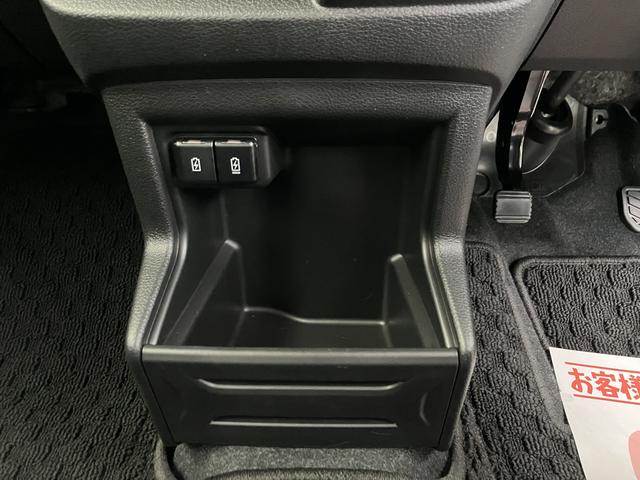 クロスビー ＨＹＢＲＩＤ　ＭＺ　３型　元試乗車　フルタイム４ＷＤ／６ＡＴ（41枚目）