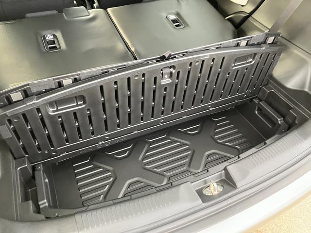 クロスビー ＨＹＢＲＩＤ　ＭＺ　３型　元試乗車　フルタイム４ＷＤ／６ＡＴ（61枚目）