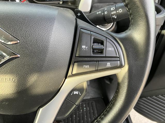 �Ԃ̃X�s�[�h�������I�Ɉ��ɕۂ��A�A�N�Z������݂̂����������A���x�����ɕۂ������O���̎Ԃƈ��̋����������ŃX�s�[�h�𒲐����Ă����A�_�v�e�B�u�N���[�Y�R���g���[���t�ł��B