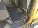 純正フロアマット付きです。