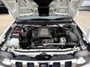 ボンネットを開けるとエンジンがこのようにぎっしり詰まっております♪