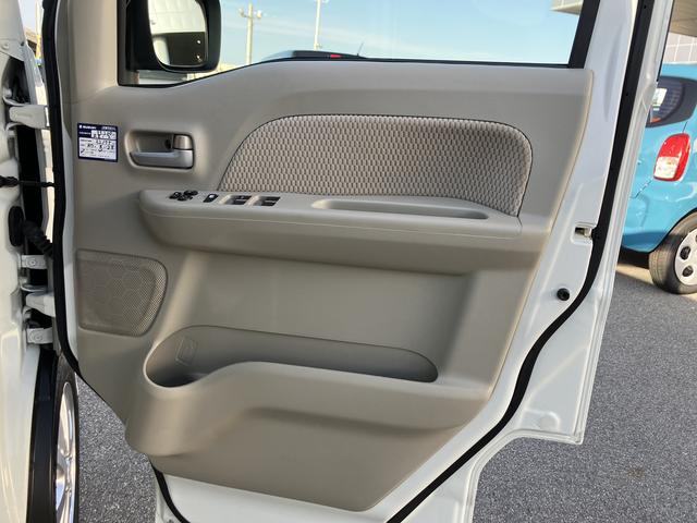 エブリイワゴン ＰＺターボ　標準ルーフ　５型　運転席側シートヒーター　パワーステアリング　パワーウィンドウ　エアコン　電動格納ミラー　アイドリングストップ　ＡＢＳ　横滑り防止装置　衝突安全ボディ　オートライト　衝突被害軽減システム（74枚目）