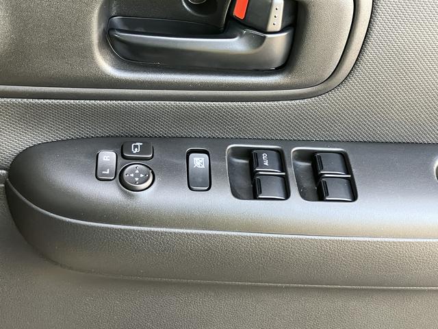 �^�]�ȃh�A�p�l���X�C�b�`�̎ʐ^�ł��B