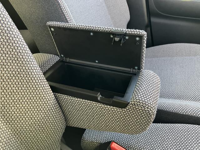 �^�]�ȁE����Ȃ̊Ԃɂ̓A�[�����X�g�t���I�u���Ƃ��Ă����p��������