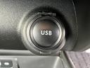 こちらにはナビ連携用のUSBポートが付いています。
