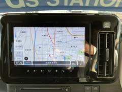 �֤����庸���ˣ��ĤΥ��������֡��֤򿿾夫�鸫���褦�ʱ�����Ǥ��Ф��Ƥ���륫���ʥӥ���������ա� 3