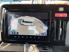 �֤����庸���ˣ��ĤΥ��������֡��֤򿿾夫�鸫���褦�ʱ�����Ǥ��Ф��Ƥ���륫���ʥӥ���������ա� 7