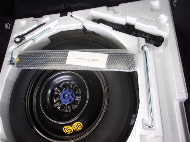 プリウス Ｚ　フルセグ　メモリーナビ　ミュージックプレイヤー接続可　バックカメラ　衝突被害軽減システム　ＥＴＣ　ドラレコ　ＬＥＤヘッドランプ　ロングラン保証あり　トヨタ認定中古車（16枚目）