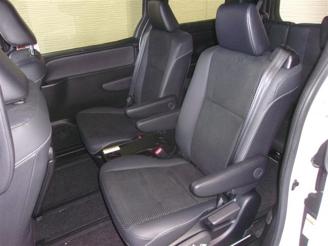 ヴォクシー ハイブリッドＺＳ　煌ＩＩＩ　フルセグ　メモリーナビ　ＤＶＤ再生　後席モニター　バックカメラ　衝突被害軽減システム　ＥＴＣ　両側電動スライド　ＬＥＤヘッドランプ　ロングラン保証あり　トヨタ認定中古車（18枚目）