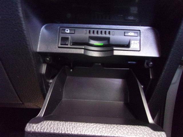 ヴォクシー ハイブリッドＺＳ　煌ＩＩＩ　フルセグ　メモリーナビ　ＤＶＤ再生　後席モニター　バックカメラ　衝突被害軽減システム　ＥＴＣ　両側電動スライド　ＬＥＤヘッドランプ　ロングラン保証あり　トヨタ認定中古車（36枚目）