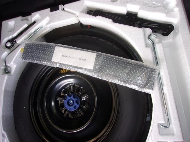 プリウス Ｚ　フルセグ　メモリーナビ　ミュージックプレイヤー接続可　バックカメラ　衝突被害軽減システム　ＥＴＣ　ドラレコ　ＬＥＤヘッドランプ　ロングラン保証あり　トヨタ認定中古車（15枚目）