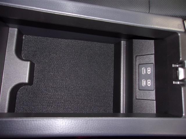 プリウス Ｚ　フルセグ　メモリーナビ　ミュージックプレイヤー接続可　バックカメラ　衝突被害軽減システム　ＥＴＣ　ドラレコ　ＬＥＤヘッドランプ　ロングラン保証あり　トヨタ認定中古車（32枚目）