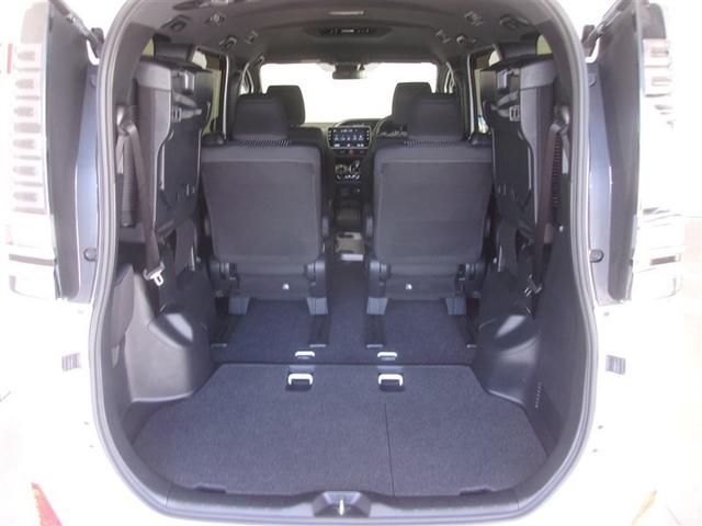 ヴォクシー ハイブリッドＺＳ　煌ＩＩ　フルセグ　メモリーナビ　ＤＶＤ再生　バックカメラ　衝突被害軽減システム　ＥＴＣ　両側電動スライド　ＬＥＤヘッドランプ　乗車定員７人　３列シート　ロングラン保証あり　トヨタ認定中古車（12枚目）