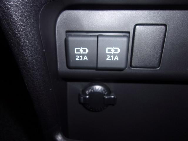 ヴォクシー ハイブリッドＺＳ　煌ＩＩ　フルセグ　メモリーナビ　ＤＶＤ再生　バックカメラ　衝突被害軽減システム　ＥＴＣ　両側電動スライド　ＬＥＤヘッドランプ　乗車定員７人　３列シート　ロングラン保証あり　トヨタ認定中古車（31枚目）