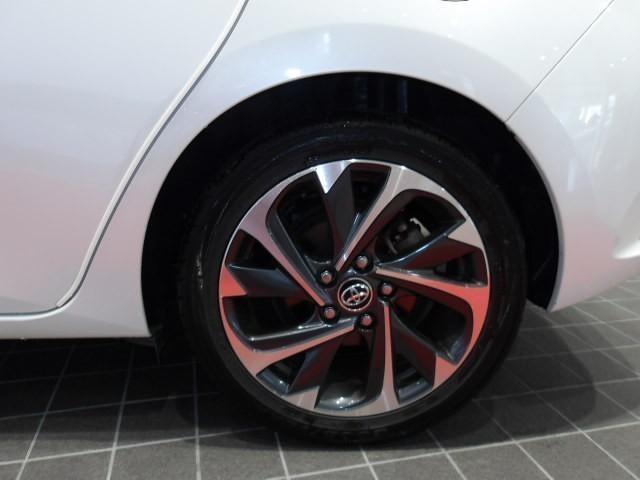 オーリス ハイブリッドＧパッケージ　トヨタ認定中古車　フルセグ　メモリーナビ　ＤＶＤ再生　ミュージックプレイヤー接続可　バックカメラ　衝突被害軽減システム　ＥＴＣ　ＬＥＤヘッドランプ　ワンオーナー（26枚目）