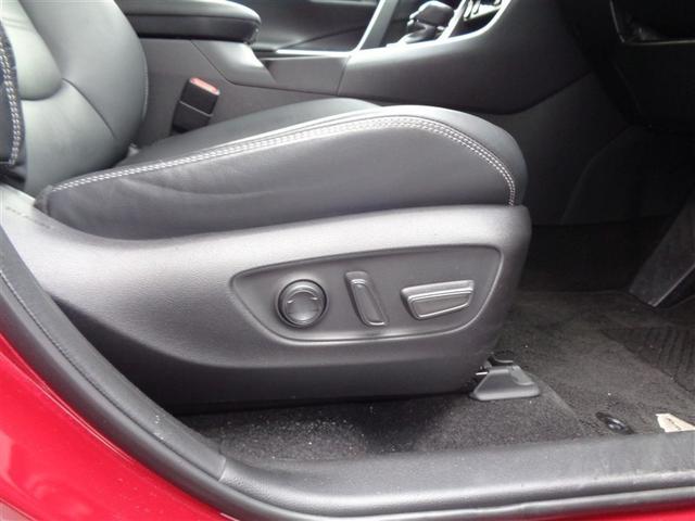 RAV4 G Zパッケージ トヨタ認定中古車 キック式パワーバックドア 4WD デジタルインナーミラー フルセグ メモリーナビ DVD再生 バックカメラ 衝突被害軽減システム ETC LEDヘッドランプ ワンオーナー(21枚目)