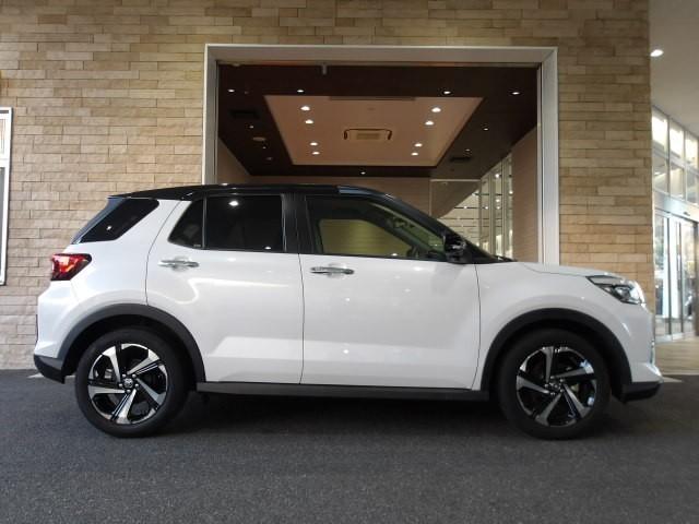 ライズ Ｚ　フルセグ　バックカメラ　衝突被害軽減システム　ＥＴＣ　ドラレコ　ＬＥＤヘッドランプ　ワンオーナー（3枚目）