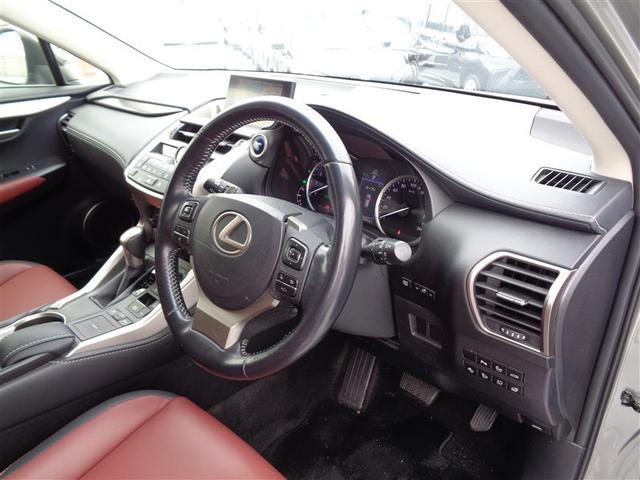 NX NX300h Iパッケージ トヨタ認定中古車 パノラミックビューモニター ブラインドスポットモニター パワーバックドア クルーズコントロール フルセグ メモリーナビ DVD再生 バックカメラ ETC LEDヘッドランプ(2枚目)