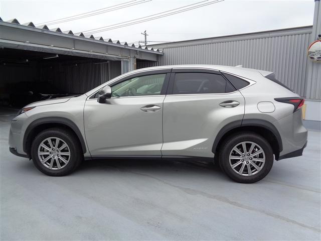 NX NX300h Iパッケージ トヨタ認定中古車 パノラミックビューモニター ブラインドスポットモニター パワーバックドア クルーズコントロール フルセグ メモリーナビ DVD再生 バックカメラ ETC LEDヘッドランプ(9枚目)