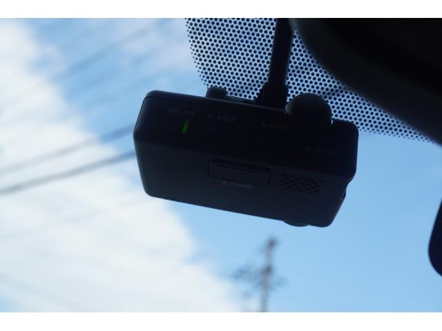 ＮＶ３５０キャラバンバン ロングプレミアムＧＸターボ　ＴＶ　ナビ　ＤＶＤ再生　Ｂｌｕｅｔｏｏｔｈ対応　リアクーラー　リアヒーター　両側スライドドア　エマージェンシーブレーキ　ＬＥＤヘットライト　横滑り防止装置（24枚目）