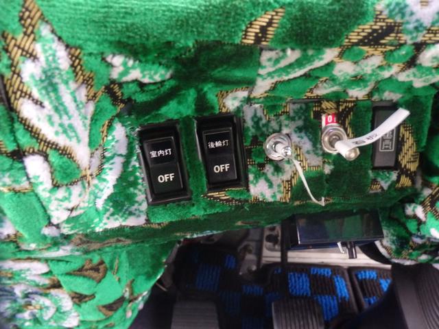2.8トン アルミウイング Nox適合ディーゼル(10枚目)