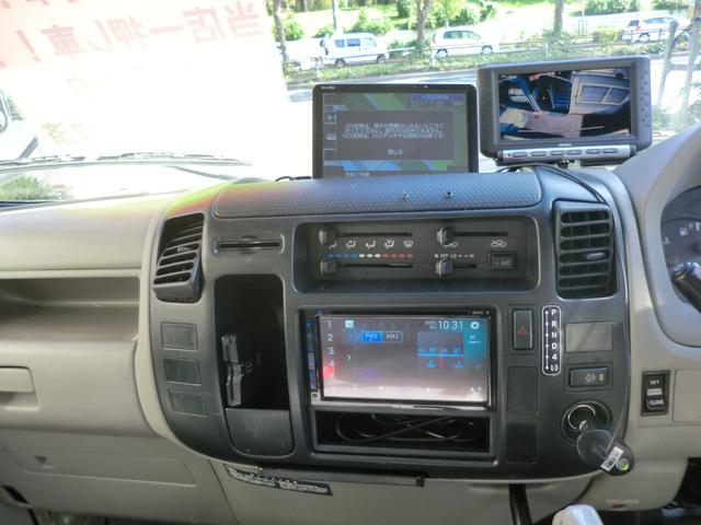 トヨエース ２トンロングアルミバン　跳ね上げ式パワーゲート　６速ＡＴ　バックカメラ・ＥＴＣ車載器・社外ポータブルナビ　バックカメラ・社外オーディオ（14枚目）