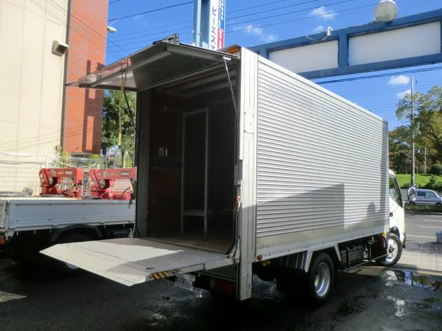 トヨエース ２トンロングアルミバン　跳ね上げ式パワーゲート　６速ＡＴ　バックカメラ・ＥＴＣ車載器・社外ポータブルナビ　バックカメラ・社外オーディオ（22枚目）