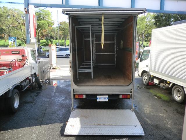 トヨエース ２トンロングアルミバン　跳ね上げ式パワーゲート　６速ＡＴ　バックカメラ・ＥＴＣ車載器・社外ポータブルナビ　バックカメラ・社外オーディオ（26枚目）
