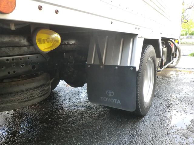 トヨエース ２トンロングアルミバン　跳ね上げ式パワーゲート　６速ＡＴ　バックカメラ・ＥＴＣ車載器・社外ポータブルナビ　バックカメラ・社外オーディオ（35枚目）