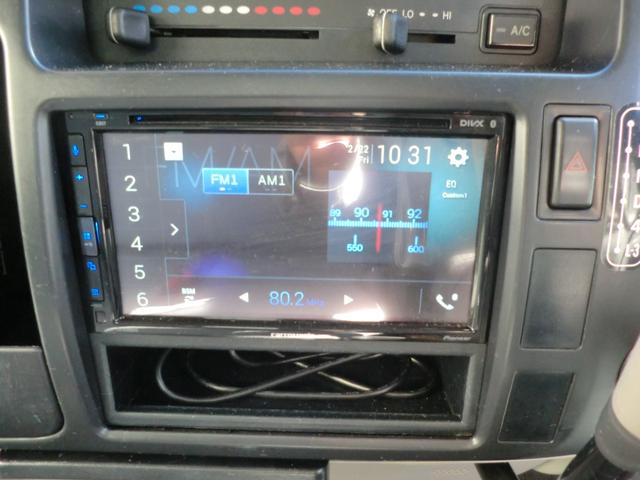 トヨエース ２トンロングアルミバン　跳ね上げ式パワーゲート　６速ＡＴ　バックカメラ・ＥＴＣ車載器・社外ポータブルナビ　バックカメラ・社外オーディオ（44枚目）