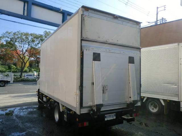 デュトロ 　フロア６速ＡＴ　社外バックカメラ・モニター　ＥＴＣ　準中型免許（５トン未満限定）適合車（2枚目）