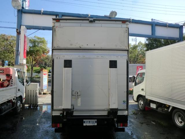 デュトロ 　フロア６速ＡＴ　社外バックカメラ・モニター　ＥＴＣ　準中型免許（５トン未満限定）適合車（3枚目）