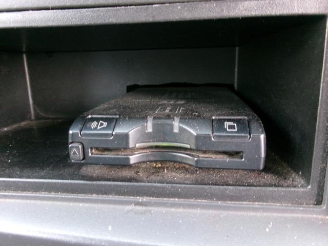 エルフトラック 　アルミバン　パワーゲート　リモコン　ワンオーナー　エアコン　パワステ　パワーウインドウ　エアバック　ディーゼルターボ　ラッシングレール　ＥＴＣ　純正風坊　バックカメラ（19枚目）