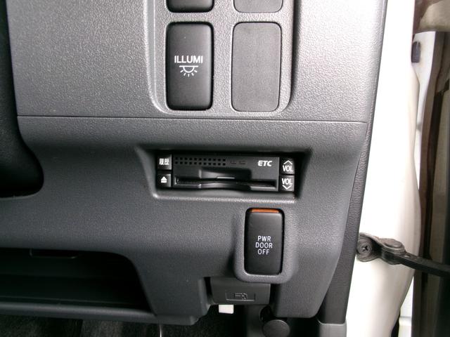 タント カスタムＲＳ　エアコン　パワステ　パワーウインドウ　エアバック　ＡＢＳ　エアロ　ウインカーミラー　スマートキー　ウッドコンビハンドル　ウッドパネル　ＥＴＣ　ＳＤナビ　地デジ　１年保証距離無制限（16枚目）