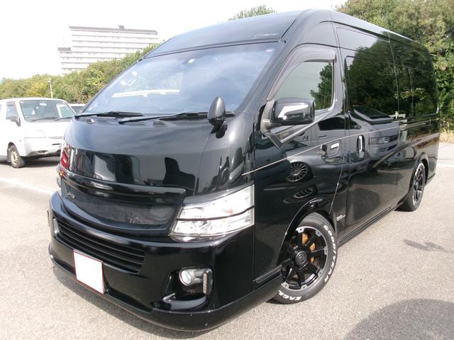 NV350キャラバンバン スーパーロングワイドDXターボ クロムギアパッケージ ワンオーナー エアコン パワステ パワーウインドウ ETC ディーゼルターボ スマートキー 社外エアロ 社外グリル ローダウン 9インチナビ地デジ バックモニター 17AW 社外テール 社外ハンドル(2枚目)