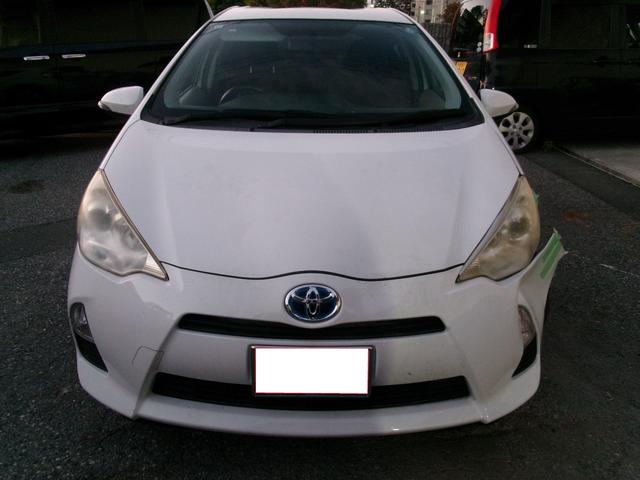 アクア Ｇ　エアコン　パワステ　パワーウインドウ　エアバック　ＡＢＳ　ＥＴＣ　純正ナビ　バックモニター　１年保証距離無制限保証（3枚目）