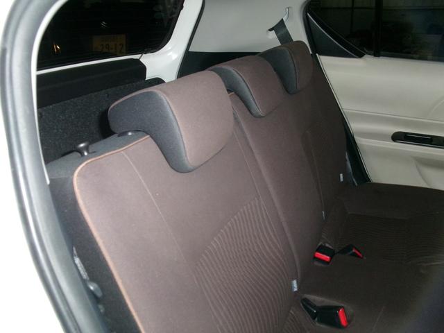 アクア Ｇ　エアコン　パワステ　パワーウインドウ　エアバック　ＡＢＳ　ＥＴＣ　純正ナビ　バックモニター　１年保証距離無制限保証（13枚目）