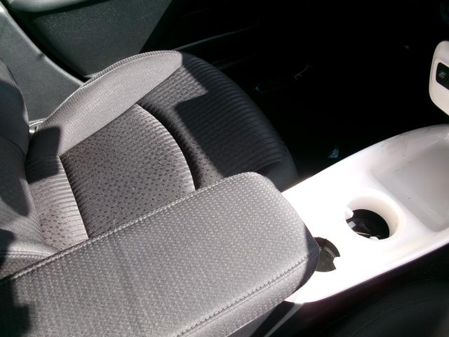 プリウス A ワンオーナー エアコン パワステ パワーウインドウ エアバック ABS 純正ナビ地デジ バックモニター スマートキー BSM 1年保証距離無制限(12枚目)