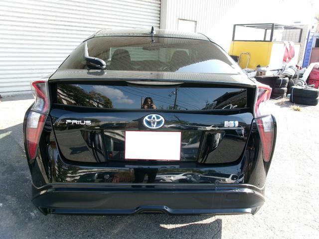 プリウス Ｓセーフティプラス　エアコン　パワステ　パワーウインドウ　エアバック　ＡＢＳ　ＥＴＣ　社外アルミ　純正ナビ地デジ　バックモニター　スマートキー　プッシュスタート　１年保証距離無制限（6枚目）